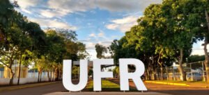 UFR anuncia seleção para professor substituto: inscrições abertas!