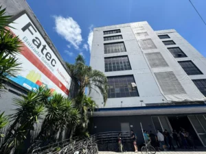 Fatec Santos busca auxiliar de docente em Informática