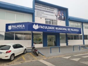 Seleção de docentes: cadastro reserva na Faculdade de Palhoça