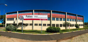 Fatec Tatuí abre vagas para professor de tecnologia CNC