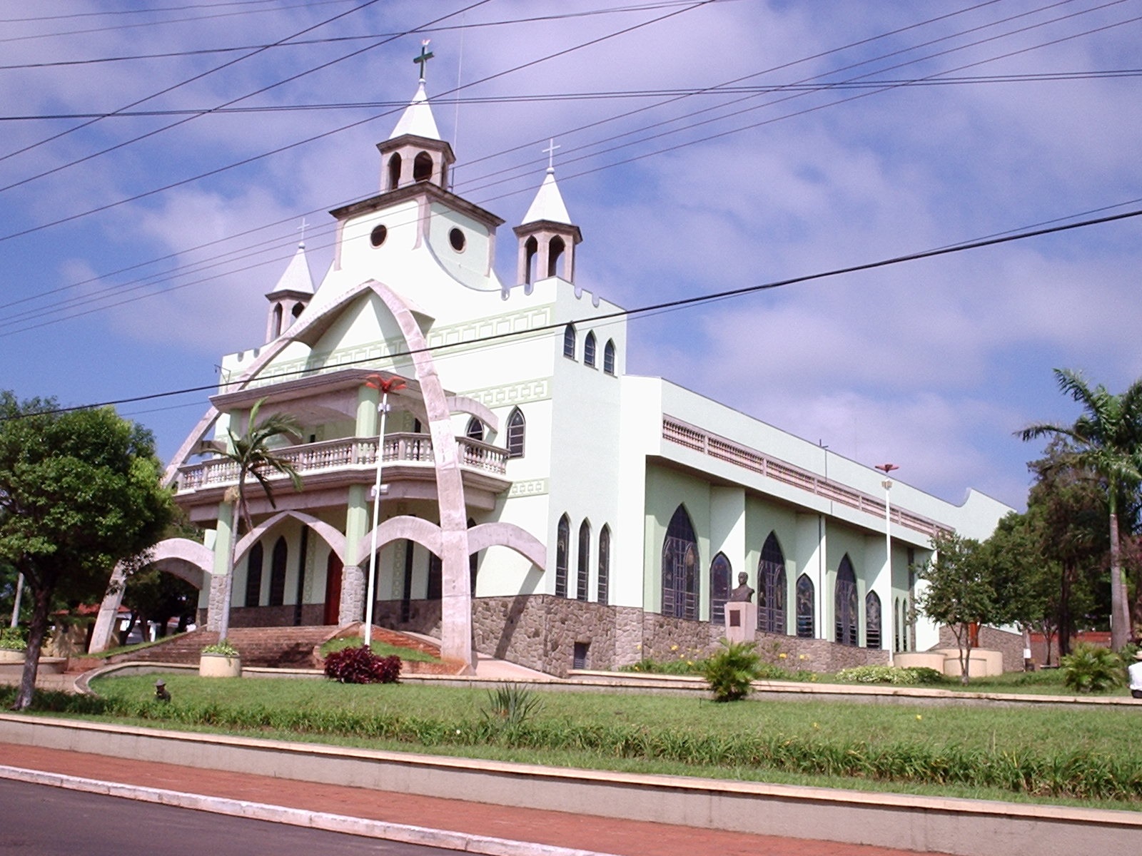 Concurso em Igaraçu do Tietê: 3 Vagas para Operário I