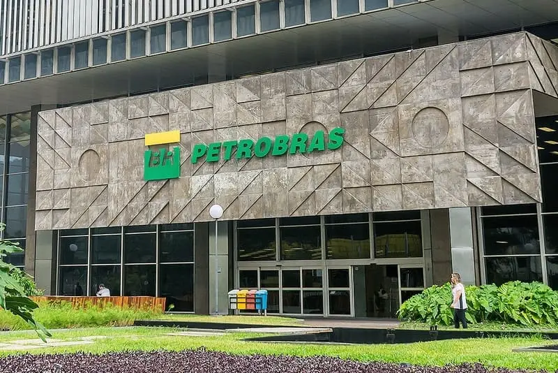 Federação exigi convocação de excedentes no concurso Petrobras