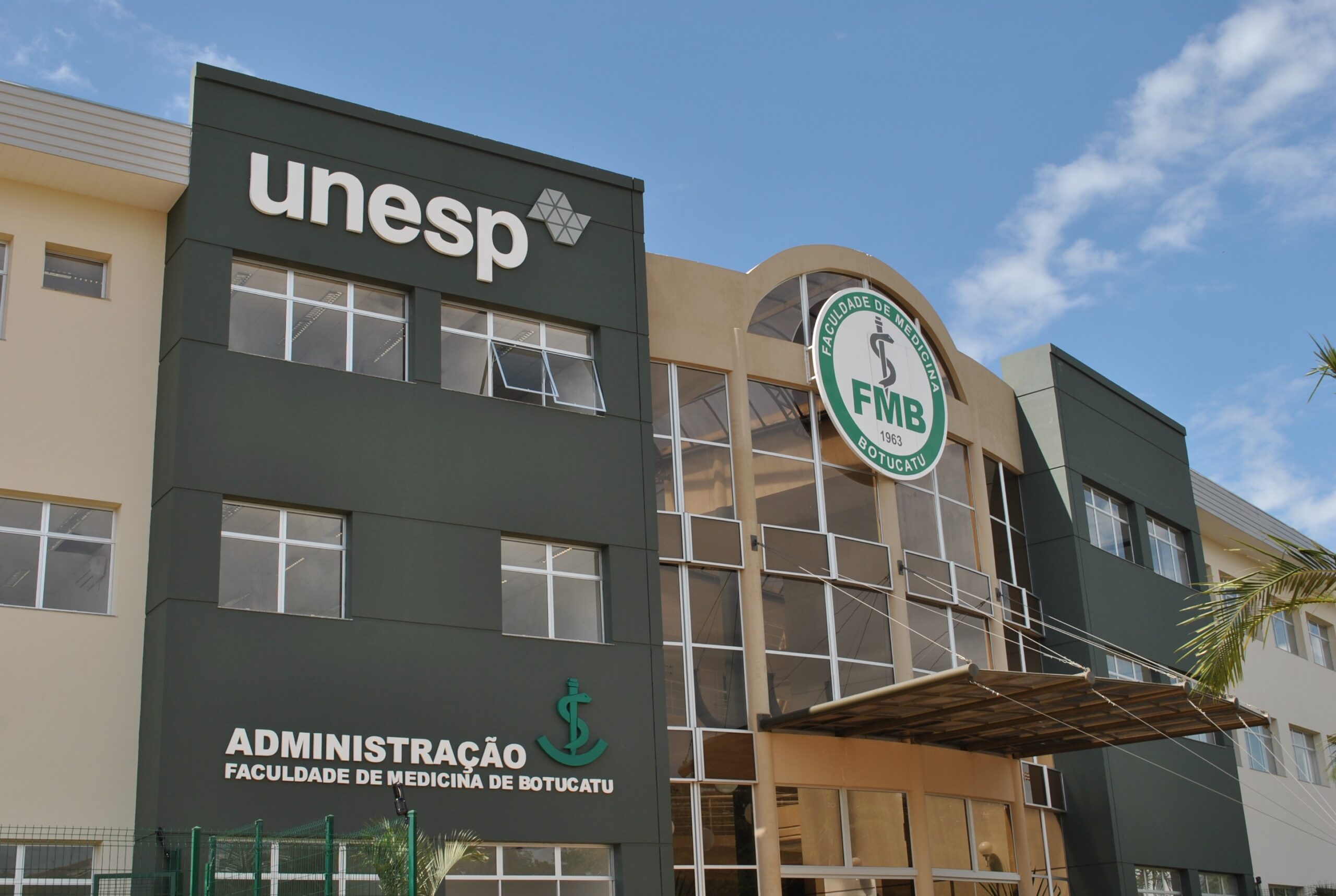 Concurso UNESP Botucatu: Vaga para Assistente Acadêmico