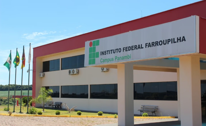 Vagas Abertas no IF Farroupilha: Administração, Letras e Mais!