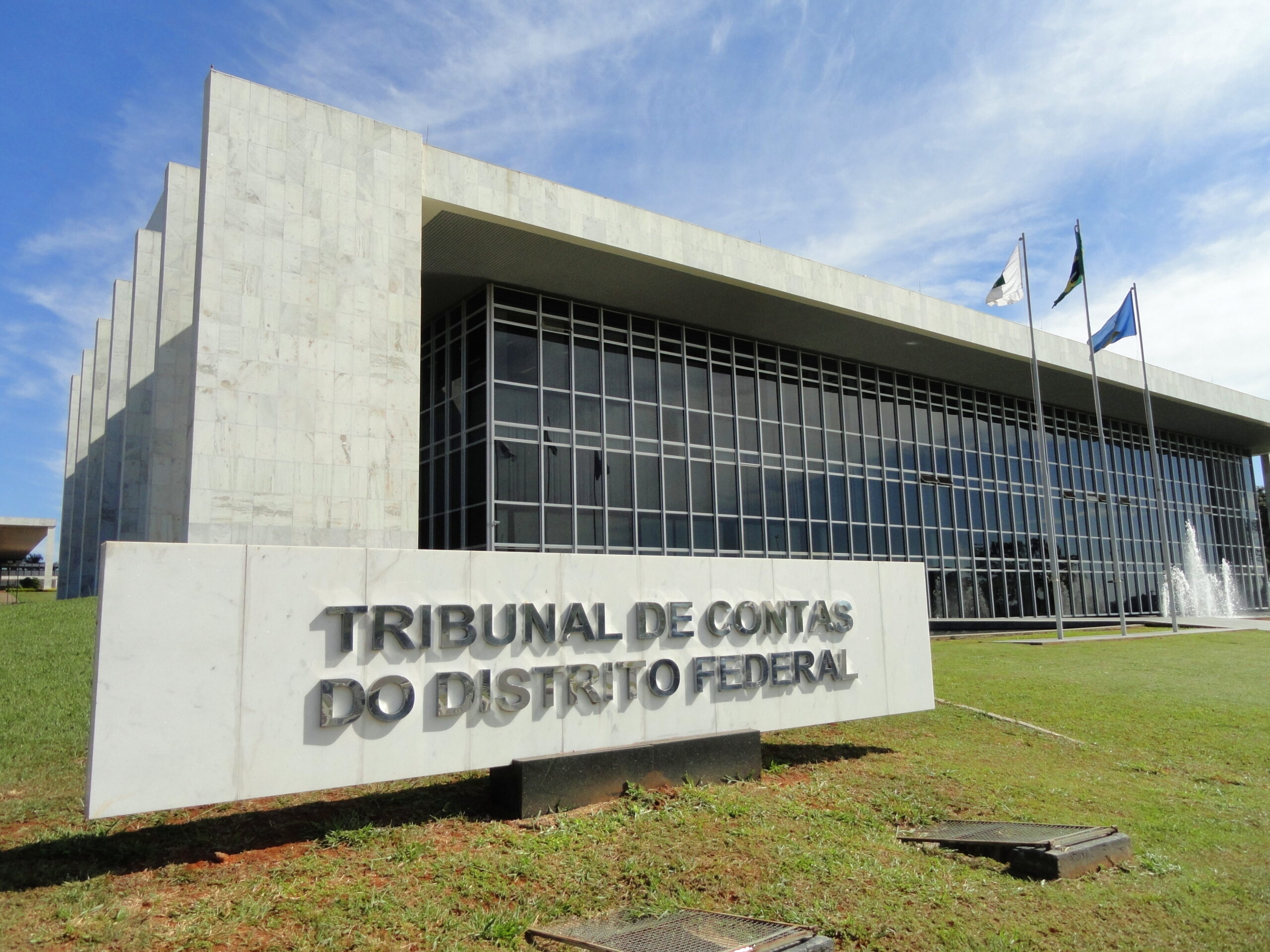 O que faz um Analista Administrativo no Concurso TCDF?